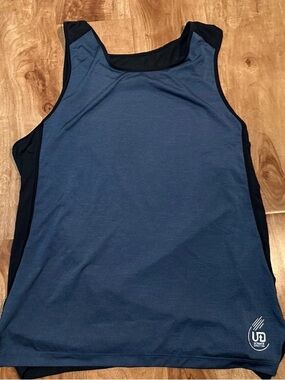 Ultimate Direction running Men Singlet tank top Medium